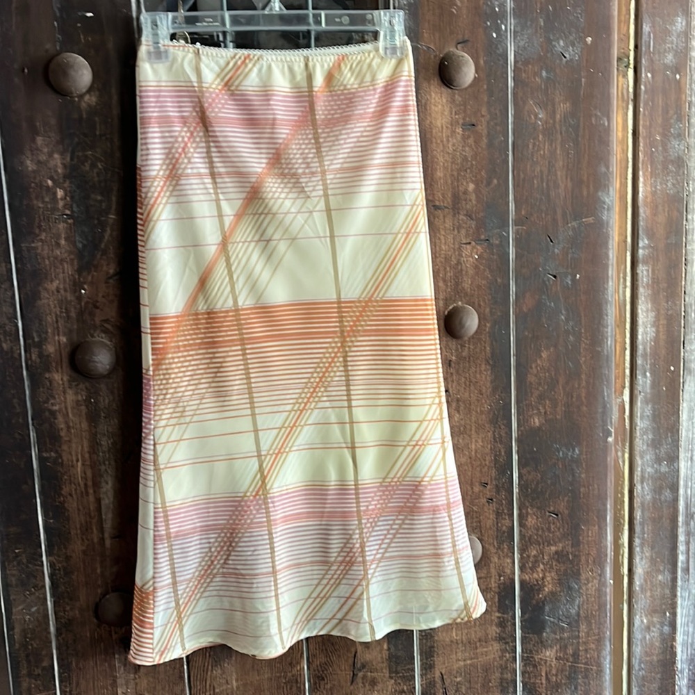 90’s Pull on elastic waist Midi skirt made in USA